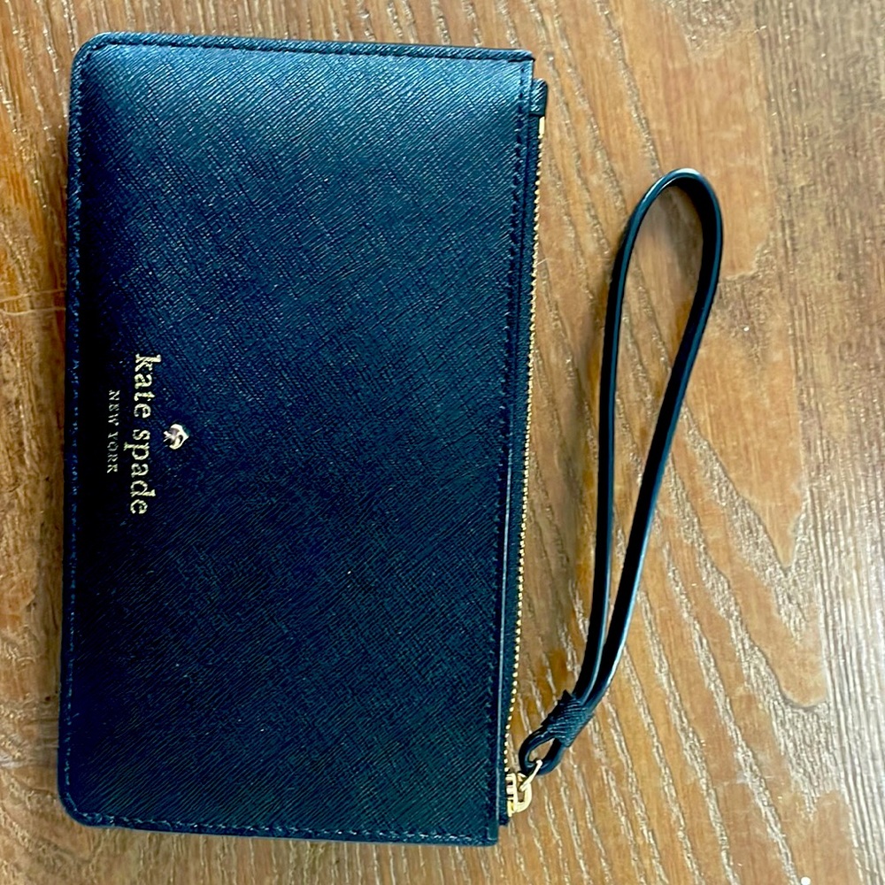 Kate spade wristlet